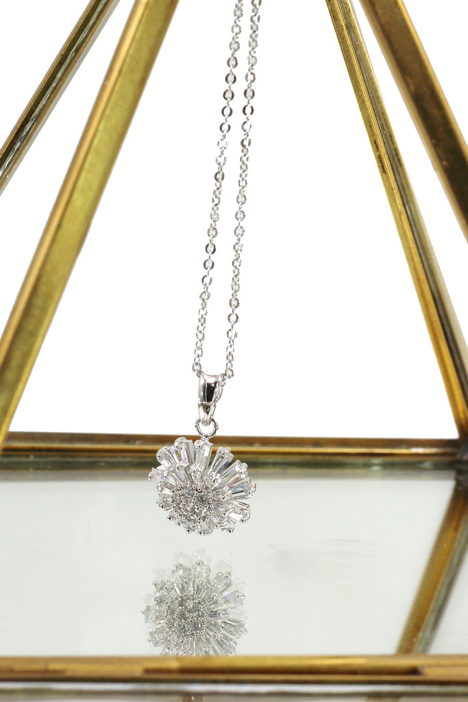 Small daisy crystal ring necklace set