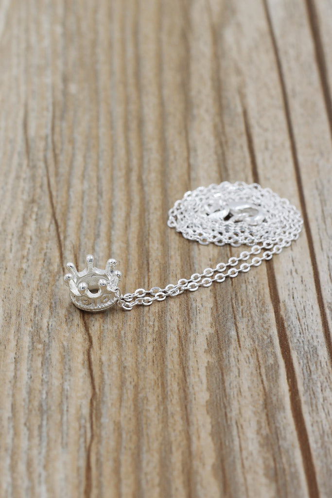 fashion mini crown pendant necklace