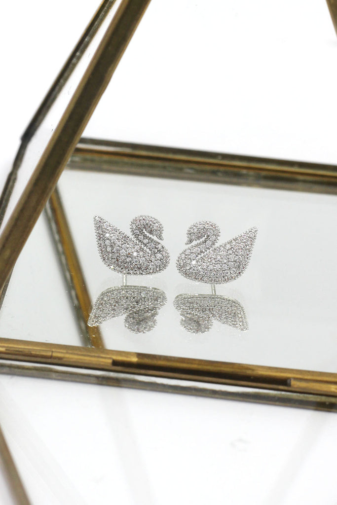 delicate blue eyes crystal swan necklace earrings set