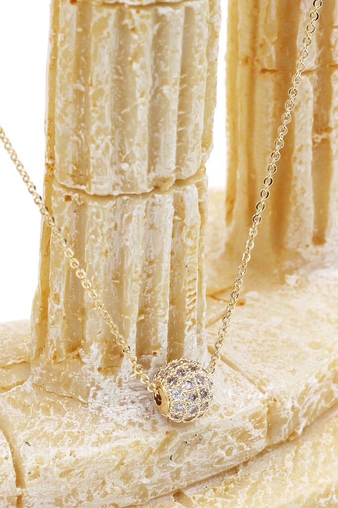 lucky small crystal ball clavicle necklace