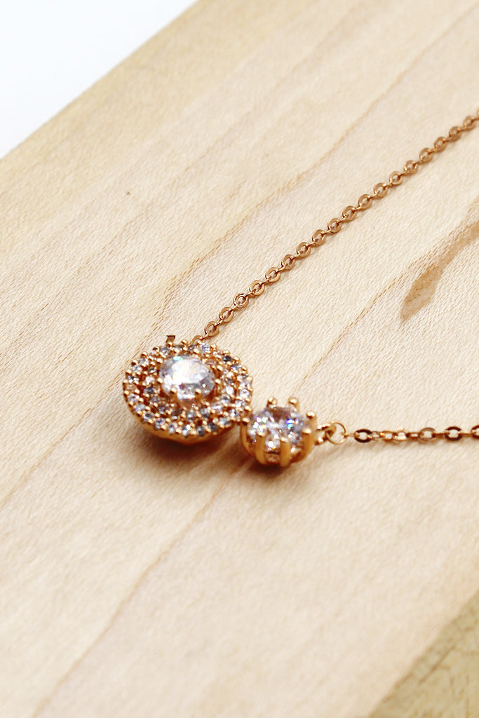 fashion crystal pendant necklace