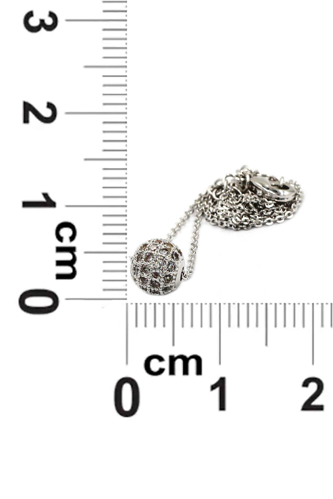 lucky small crystal ball clavicle necklace