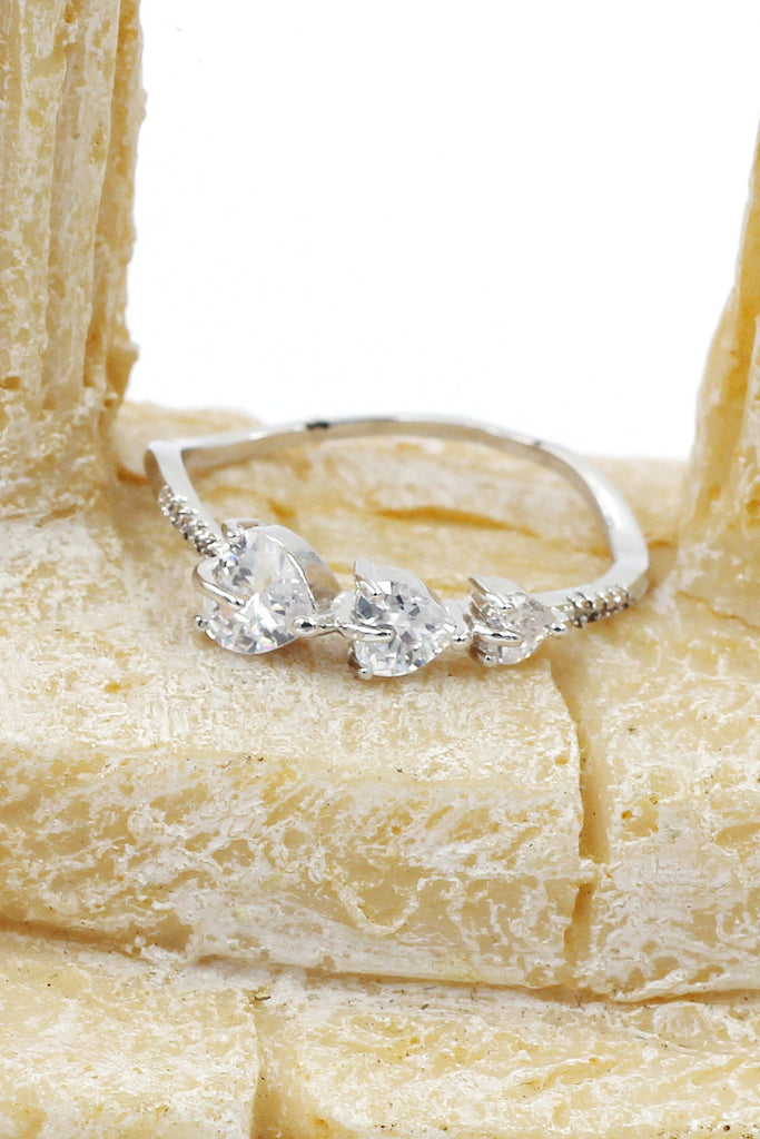 fashion wave crystal ring