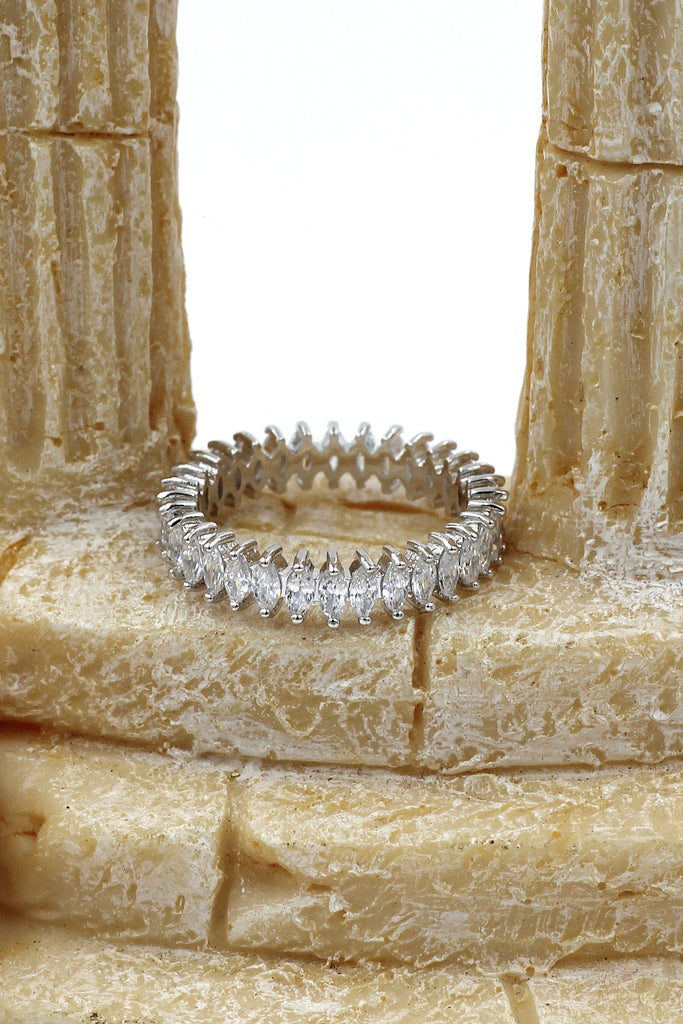 crystal round silver ring