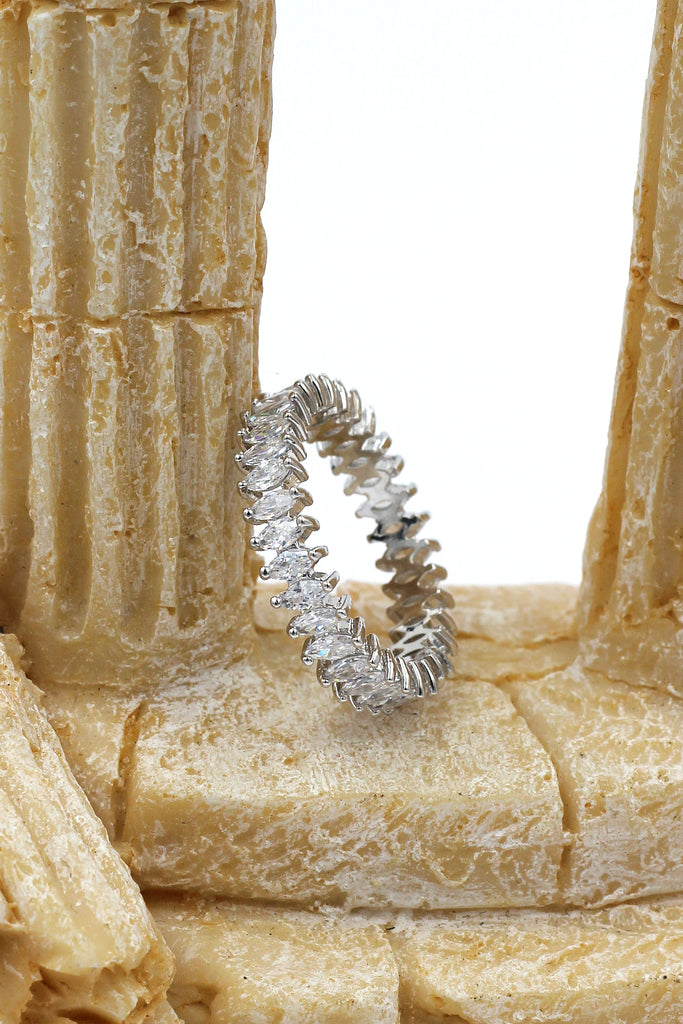 crystal round silver ring