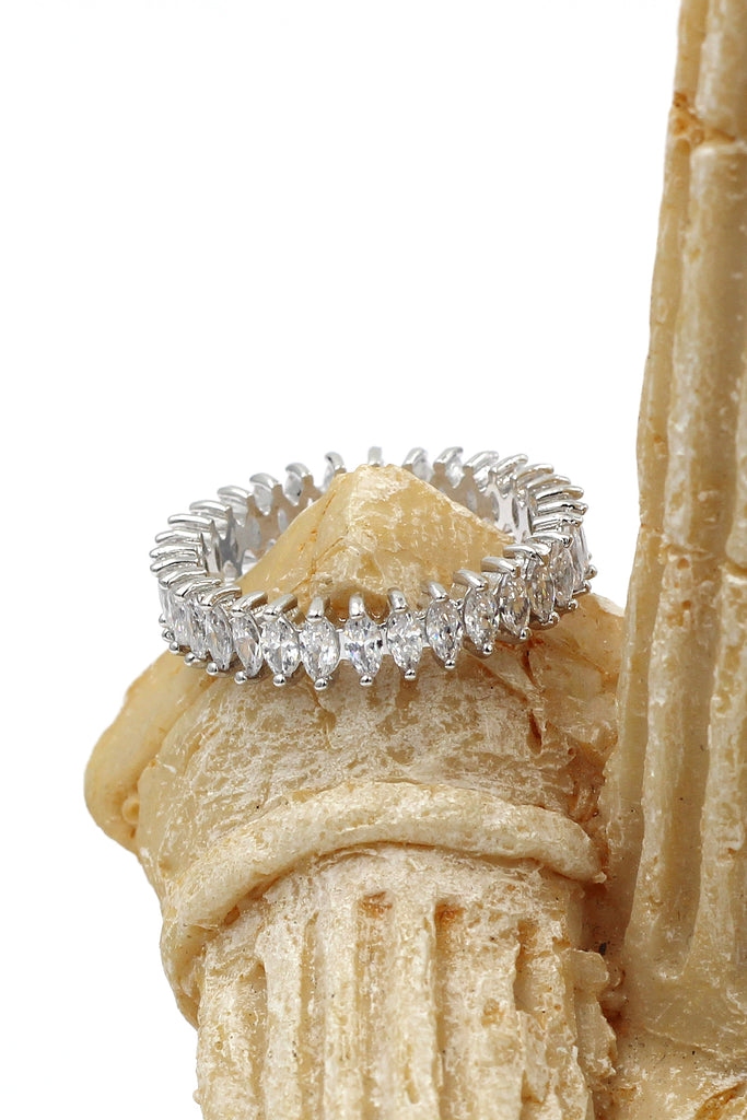 crystal round silver ring