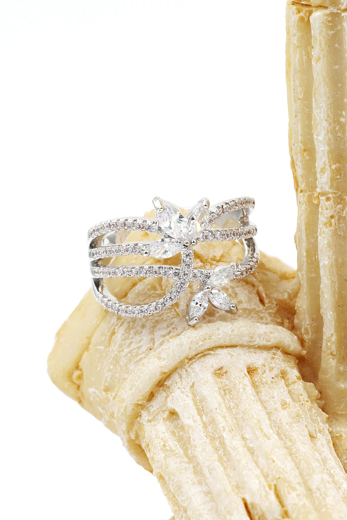 fashion elegant silver crystal ring