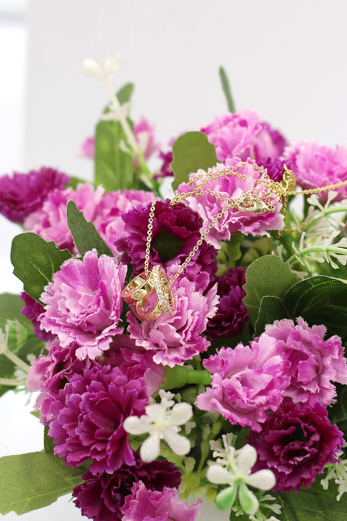 small circle crystal pendant necklace