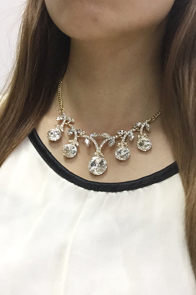 elegant sparkling white crystal necklace