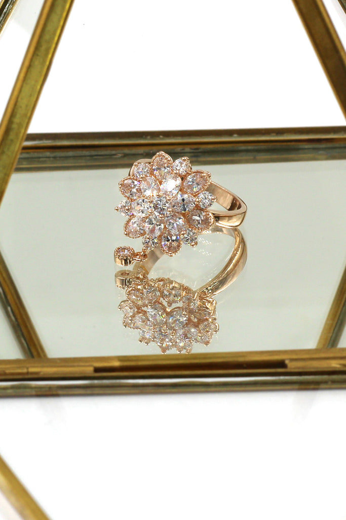 bonzer crystal flower small pendant ring