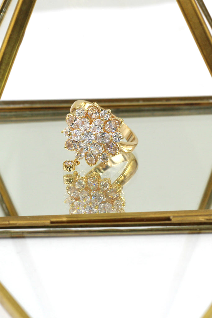 bonzer crystal flower small pendant ring