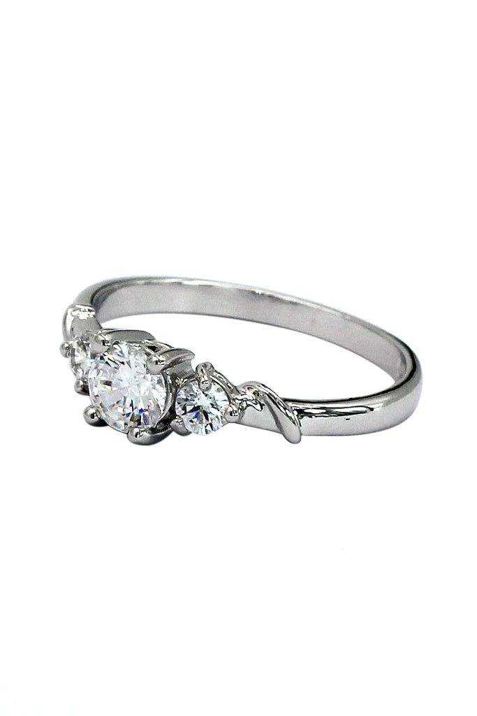 fashion sparkling crystal ring