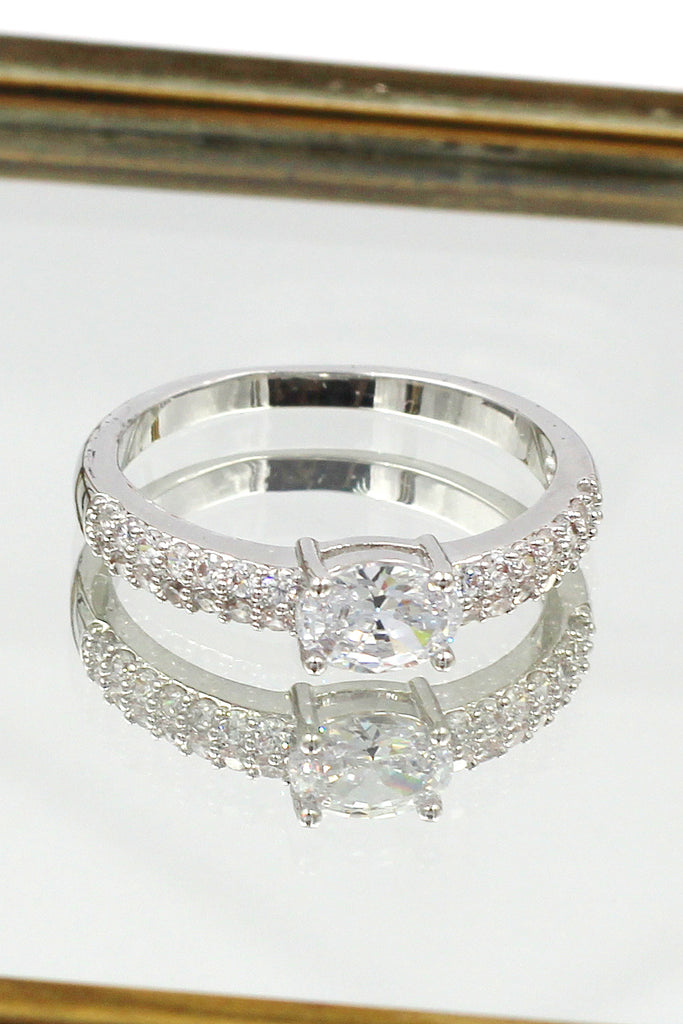 silver oval crystal ring