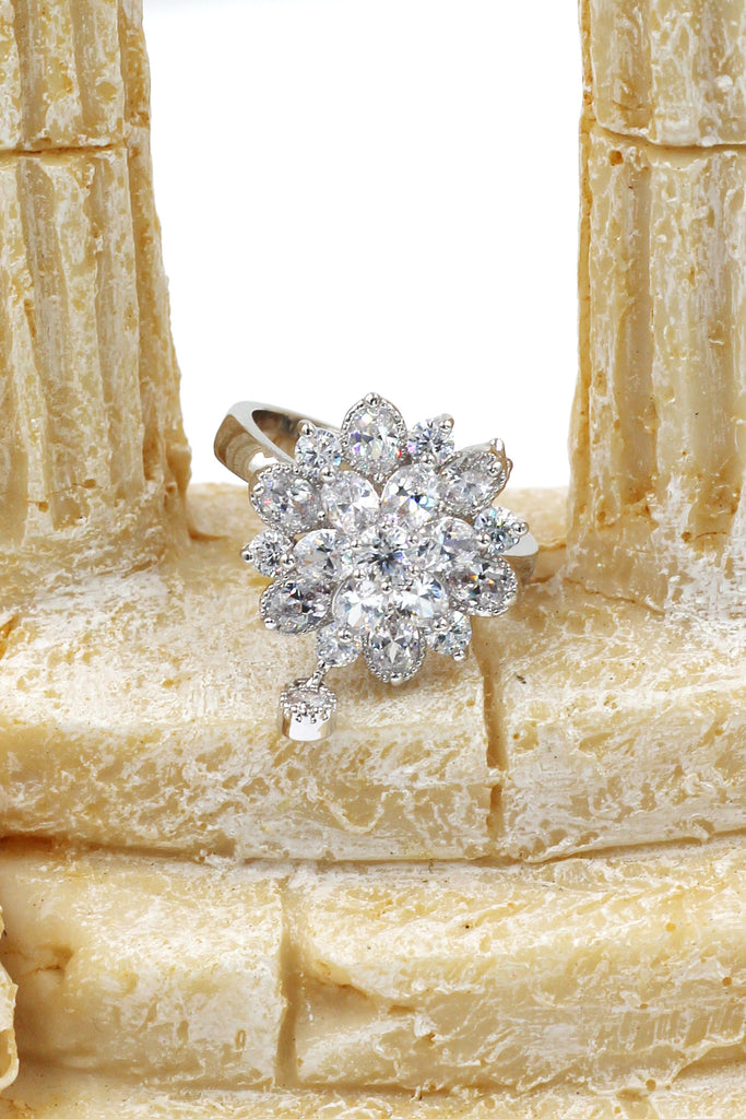 bonzer crystal flower small pendant ring