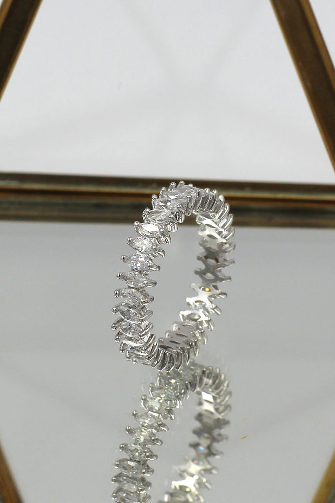 crystal round silver ring