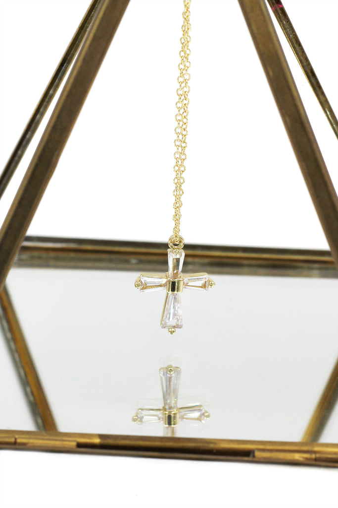 fashion crystal cross pendant necklace