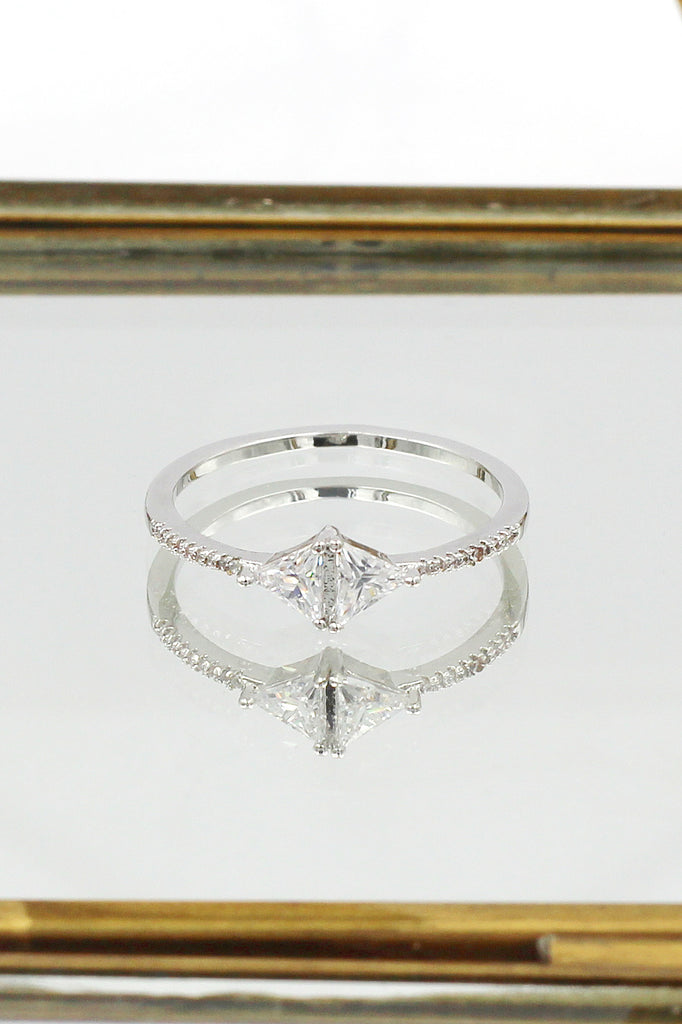 fashion simple silver crystal ring