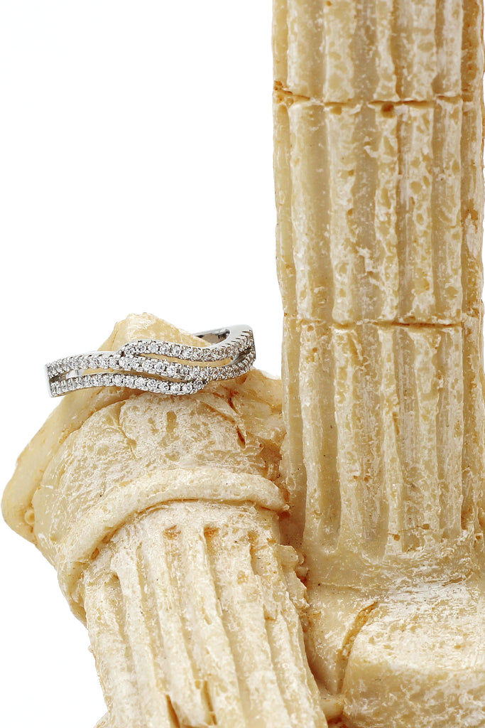 fashion Pai sparkling crystal ring