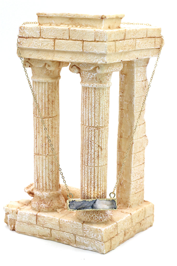 fashion sparkling natural stone golden necklace