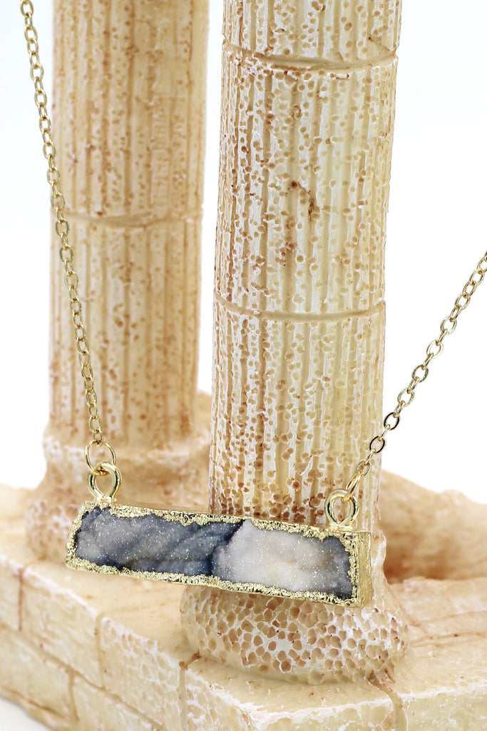 fashion sparkling natural stone golden necklace