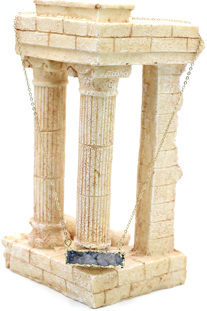 fashion sparkling natural stone golden necklace