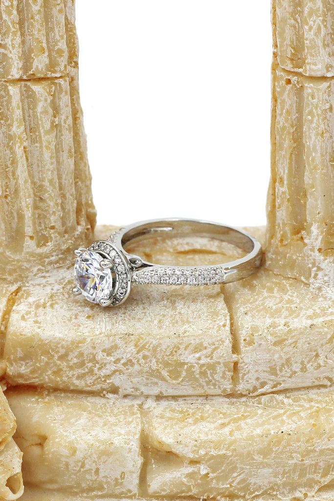 elegant and fresh fashion crystal ring