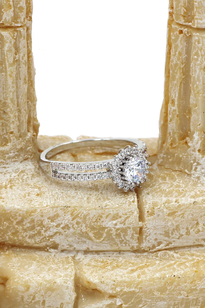 fashion glamor sparkling crystal ring