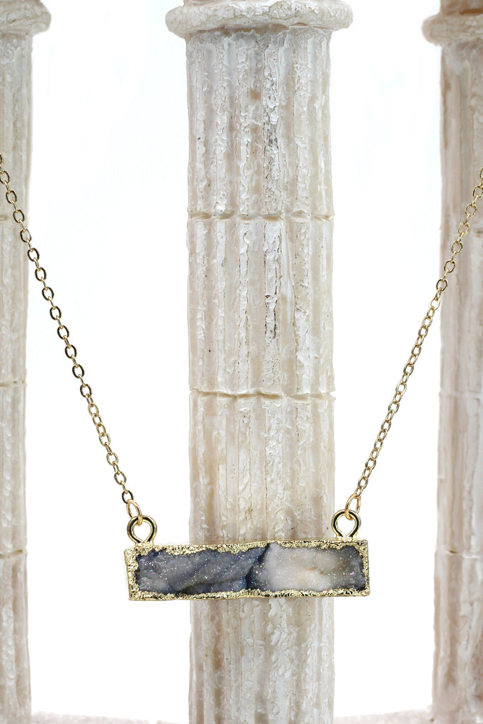 fashion sparkling natural stone golden necklace