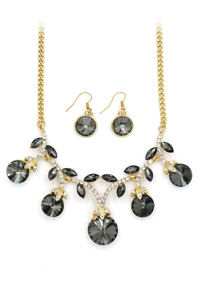 elegant sparkling crystal necklace earrings set