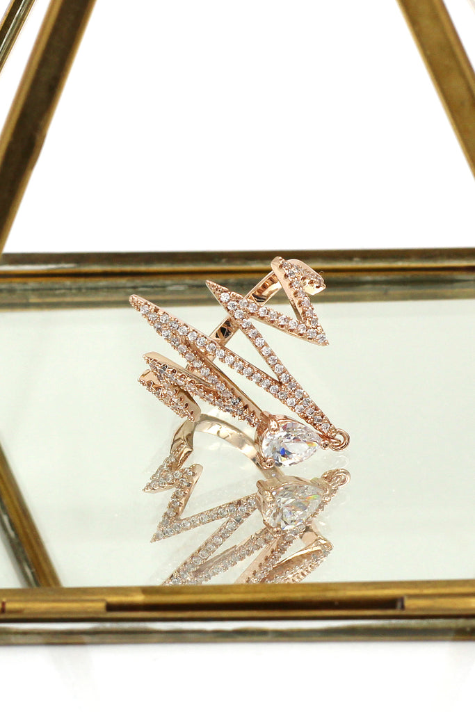 sparkling rhythm crystal pendant ring