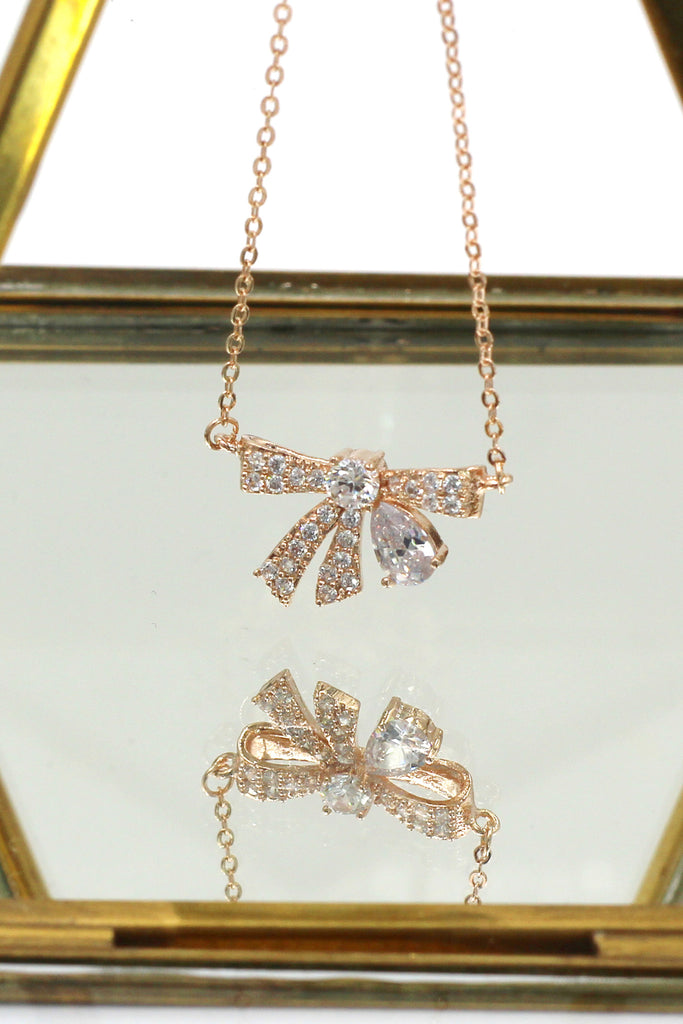fashion pendant crystal knot necklace