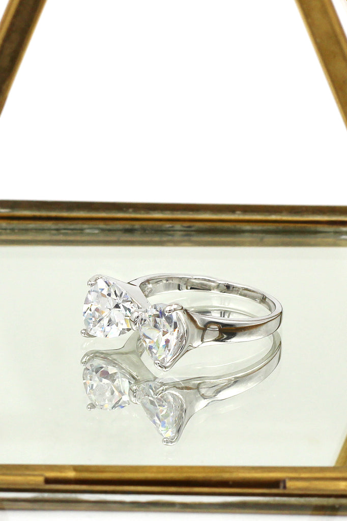 stylish ladies sweet bowknot ring