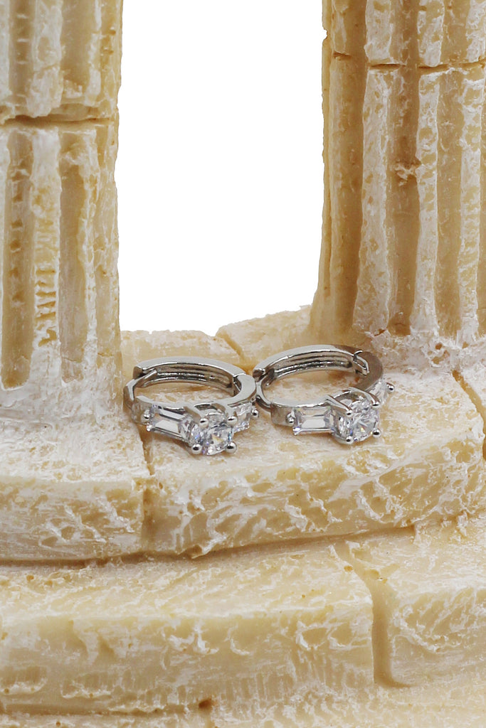 Circle crystal earrings