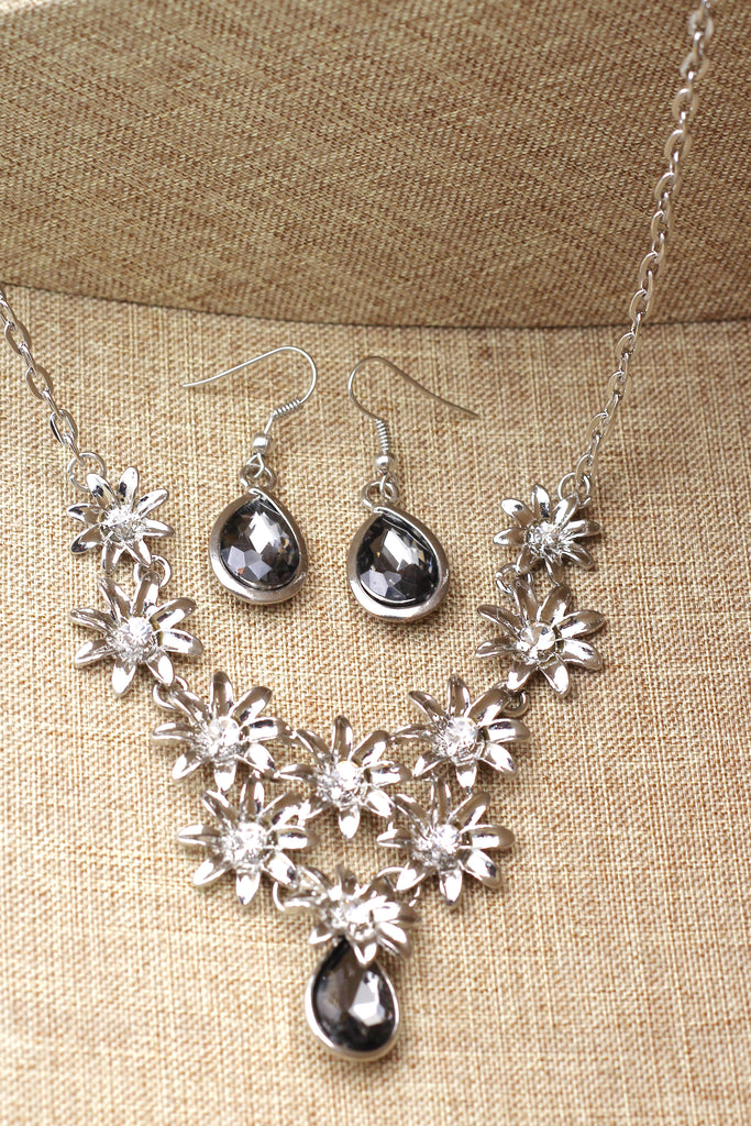 brilliant silver flowers color crystal necklace earrings set