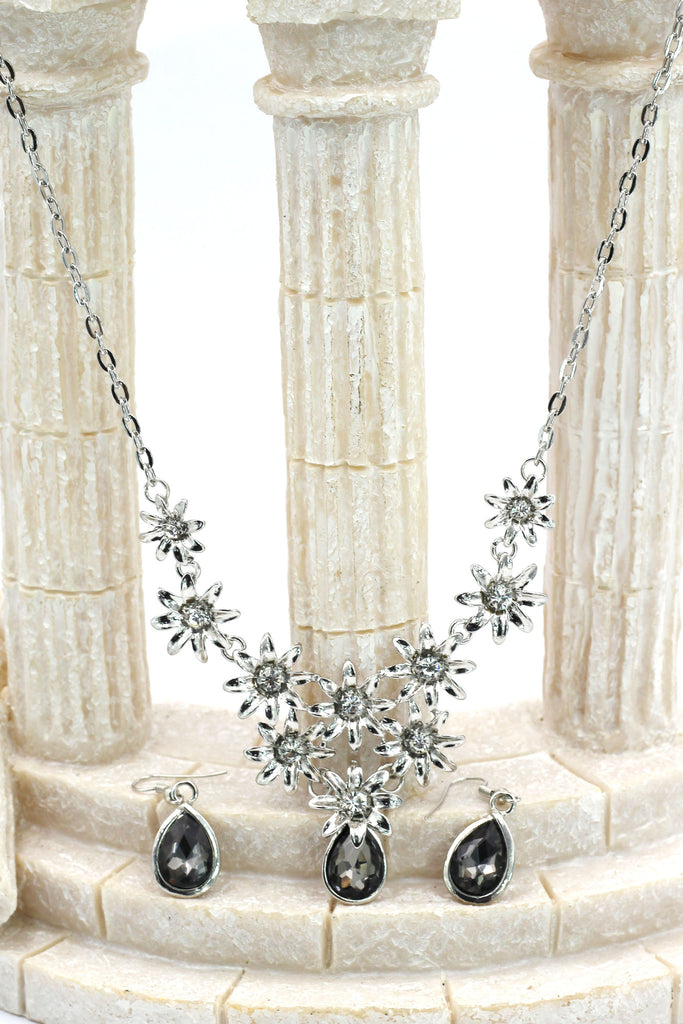 brilliant silver flowers color crystal necklace earrings set