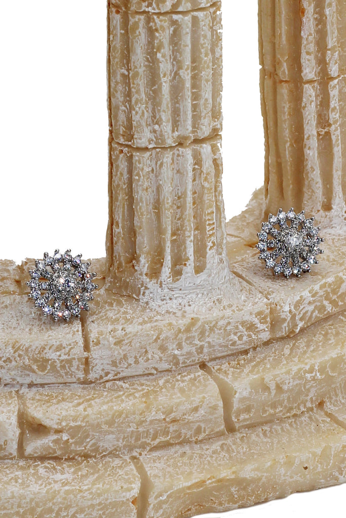 Flashing crystal silver earrings