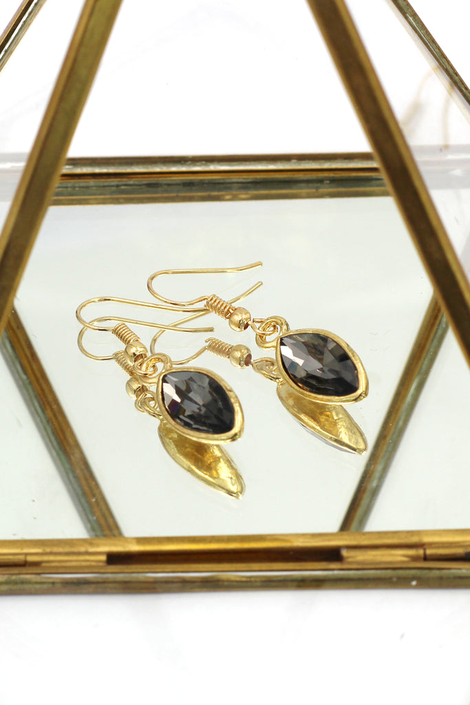 temperament compact crystal earrings