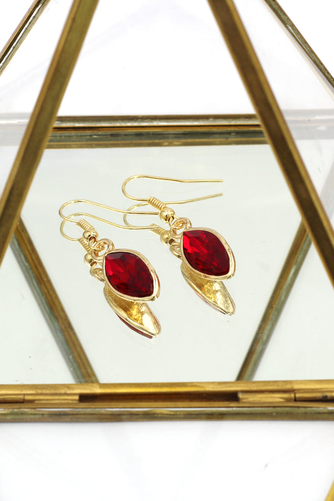 temperament compact crystal earrings