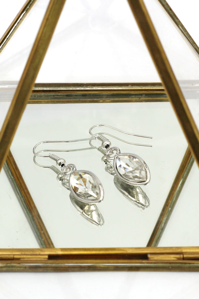 temperament compact crystal earrings