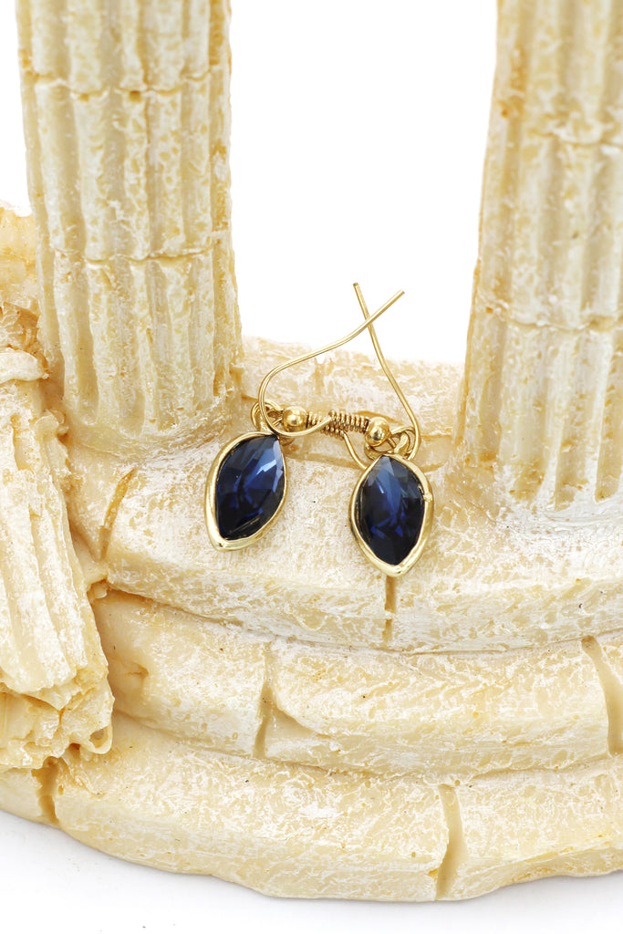 temperament compact crystal earrings