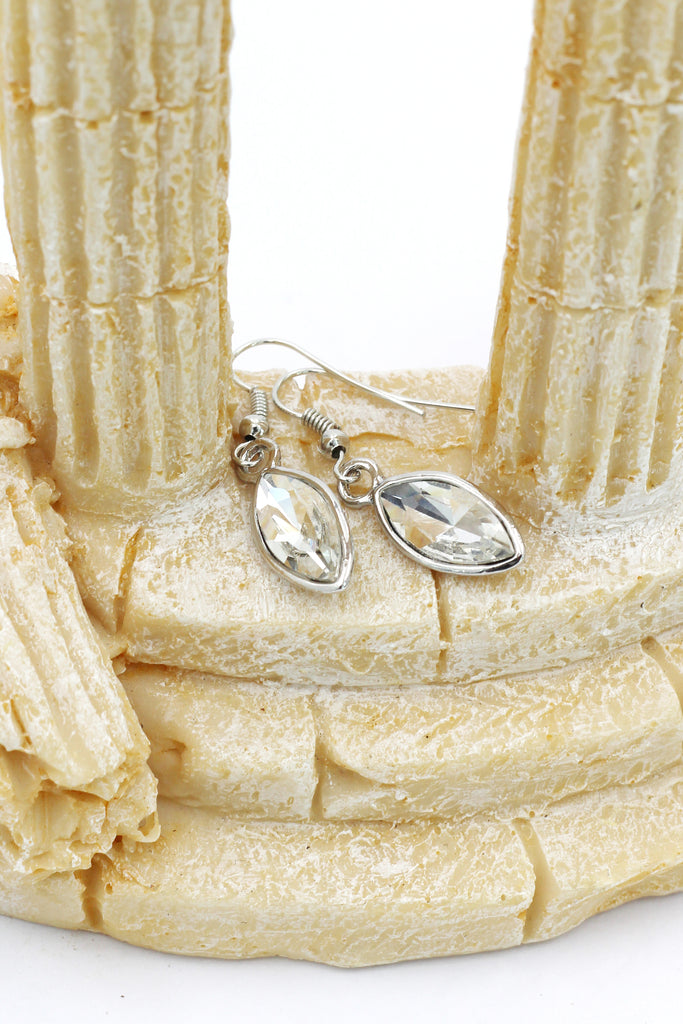 temperament compact crystal earrings