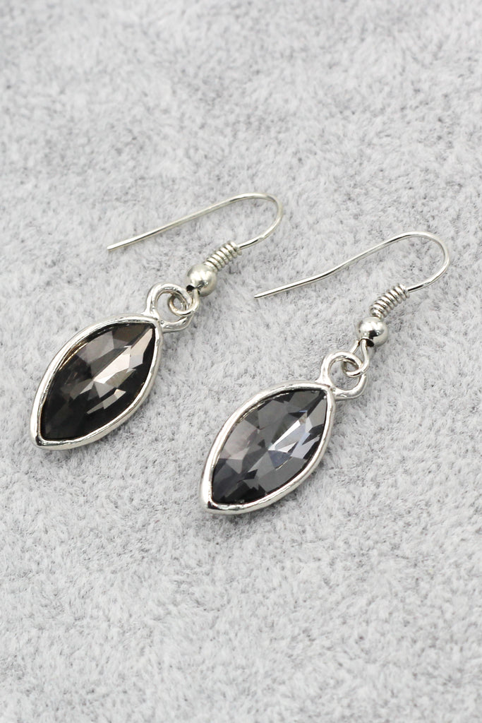 temperament compact crystal earrings