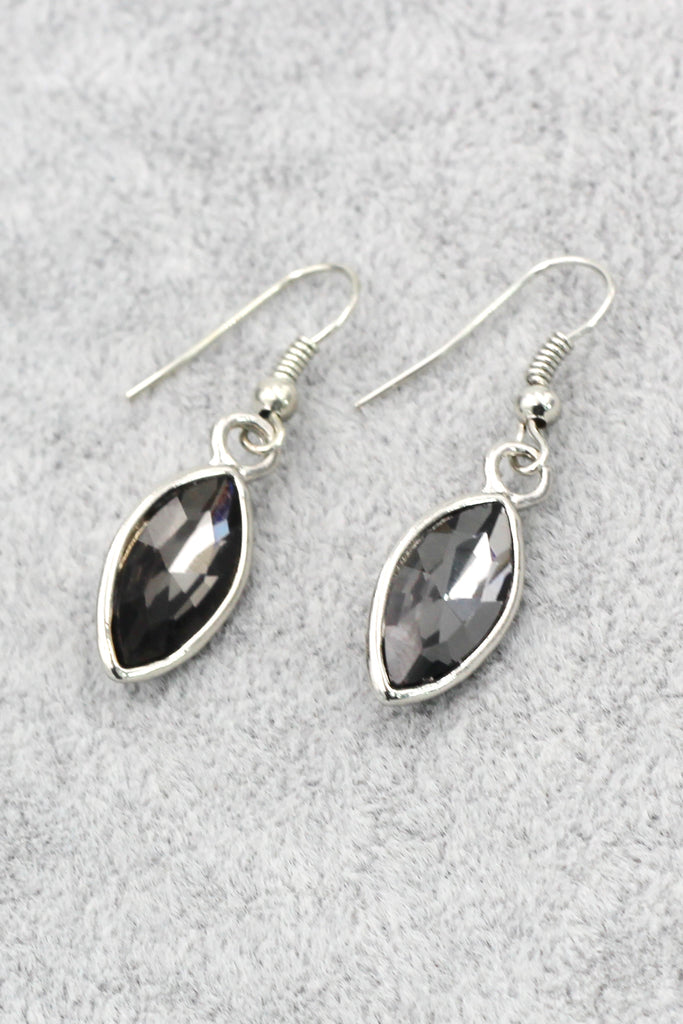 temperament compact crystal earrings
