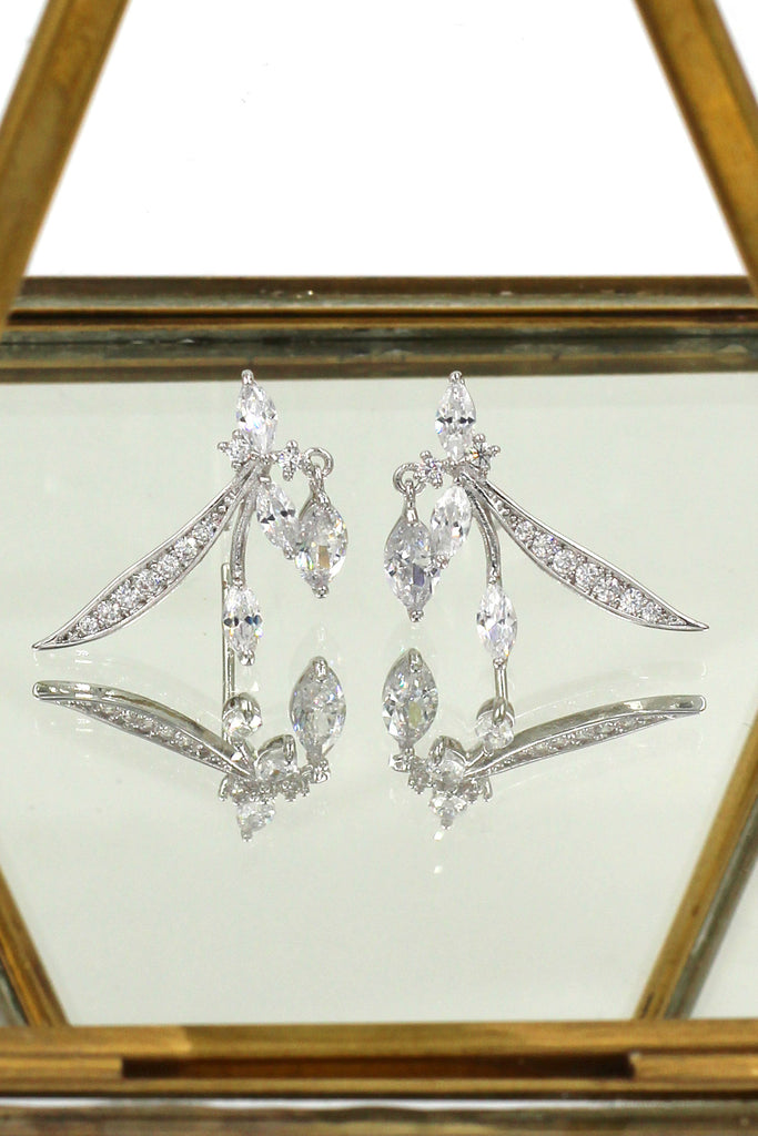 lovely little crystal dragonfly earrings