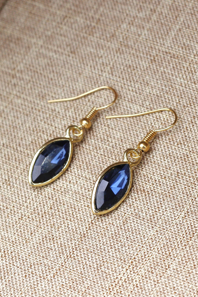 temperament compact crystal earrings