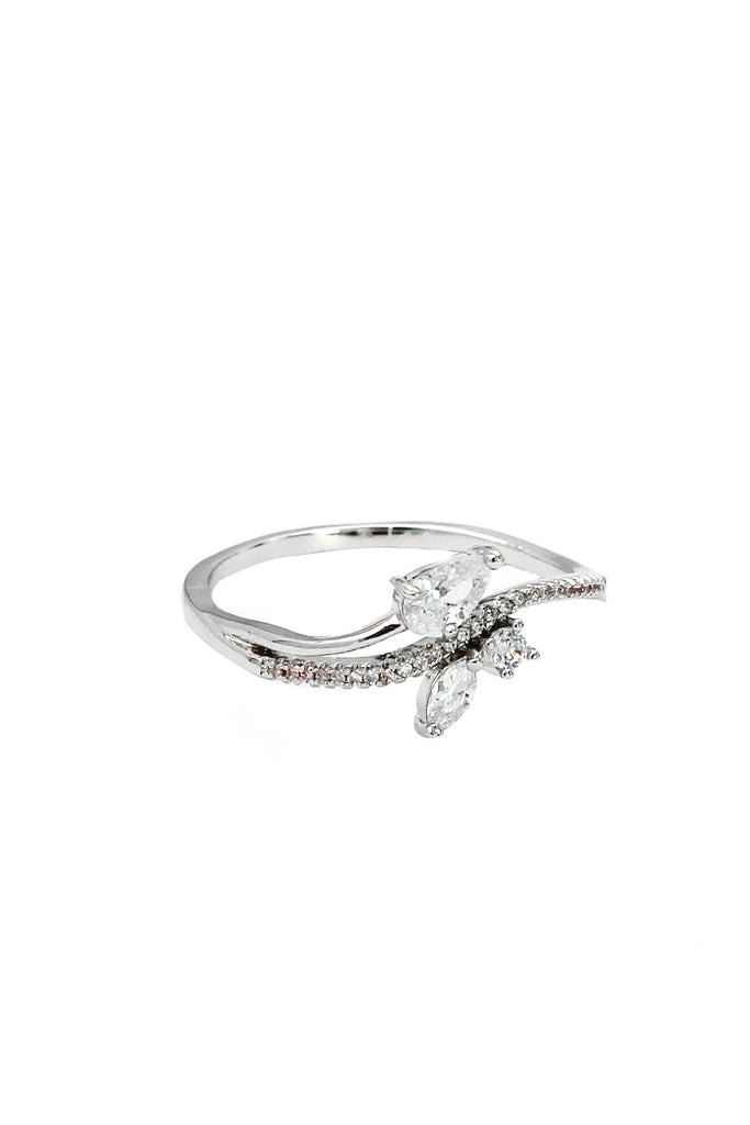 fashion silver elegant crystal ring