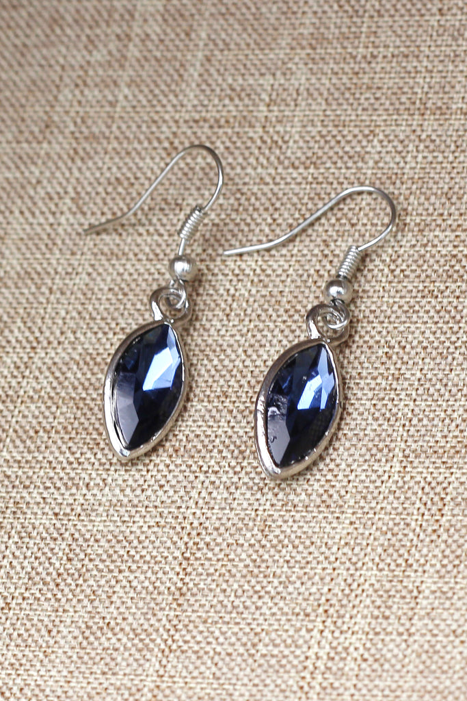 temperament compact crystal earrings