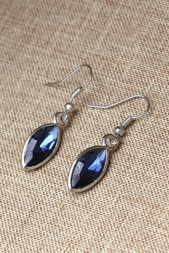 temperament compact crystal earrings