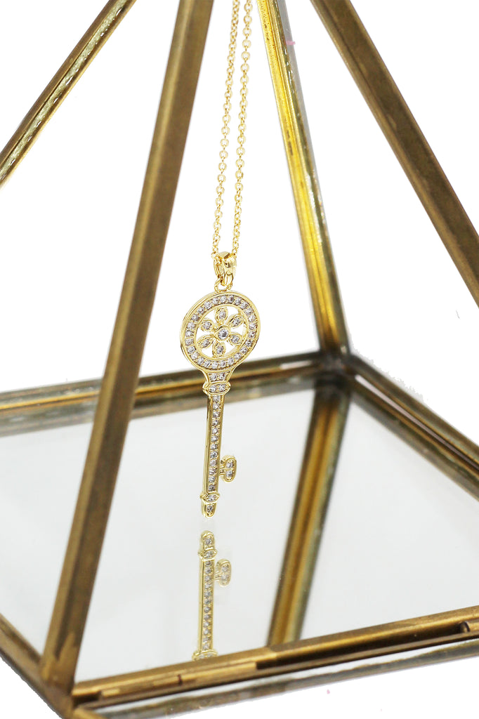 fashion flower crystal key necklace