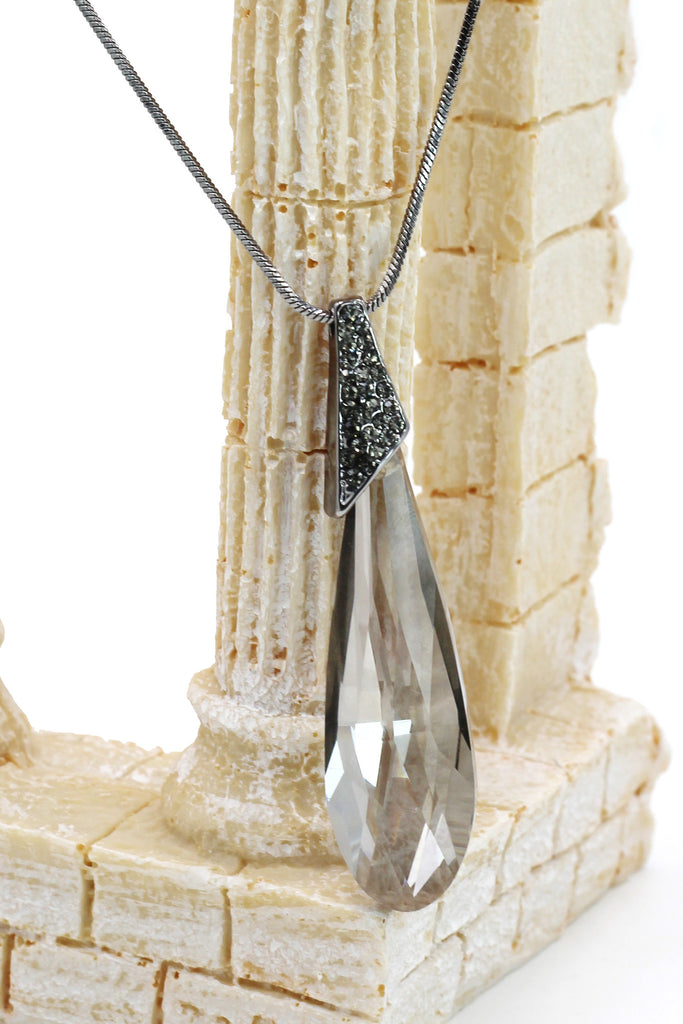 fashion big gray crystal necklace
